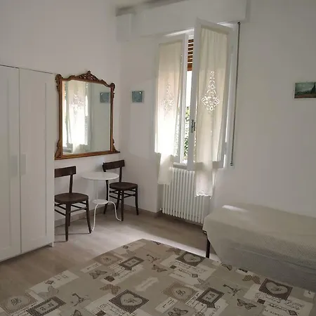 White In Bolognina דירה בולוניה